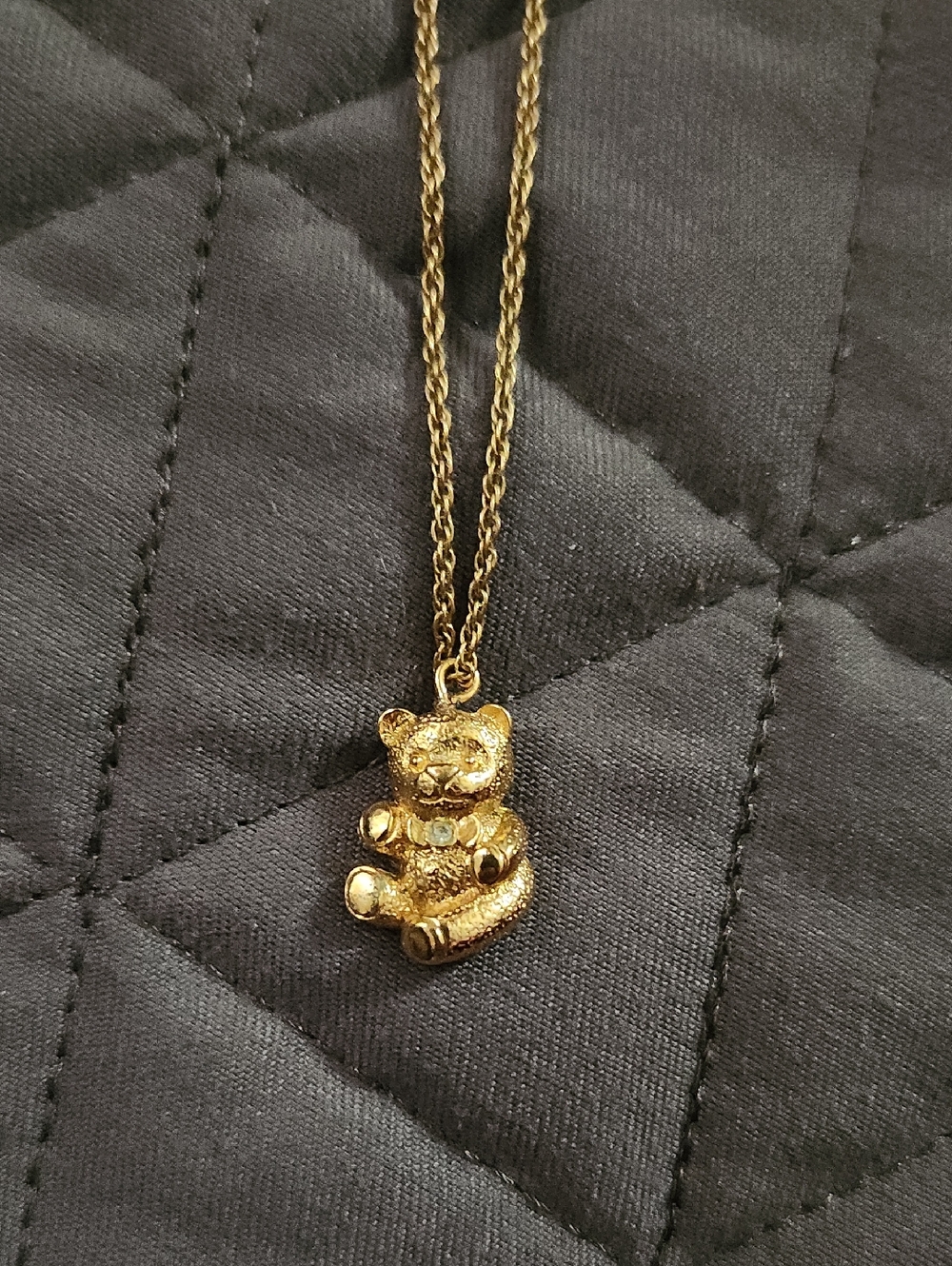 Avon Vintage Teddy Bear Necklace